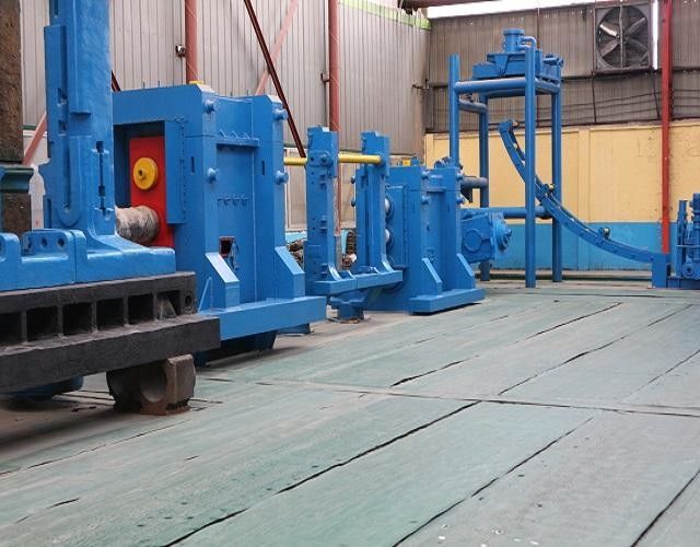 20 สูง Cold Rolling Mill ออกแบบด้วยพลังงานมอเตอร์หลัก 90kW และแรง Rolling Max 1000T รวม