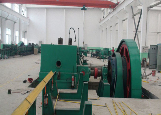 เหล็กกล้าไร้สนิมท่อหลุมพรางเย็น OD 89 - 219mm สองเครื่องม้วน Mill
